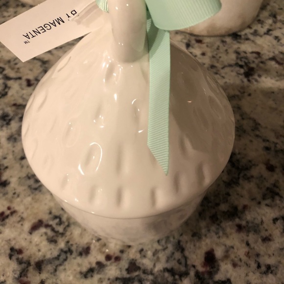 Rae Dunn KNOCK birdhouse - Picture 3 of 5